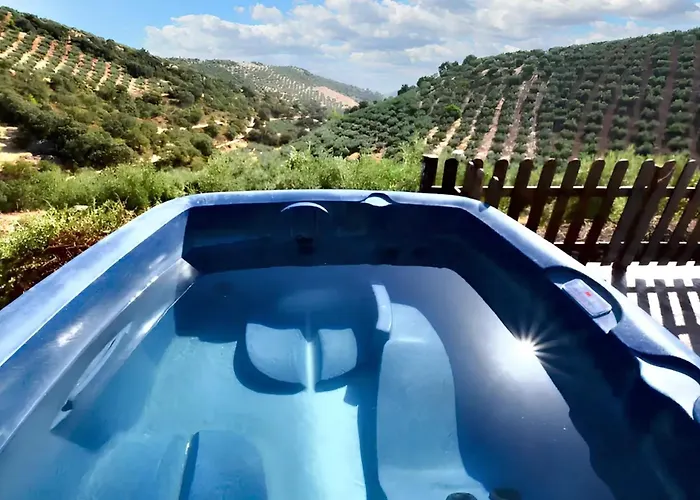 Elegant In With Pool And Garden Villa *